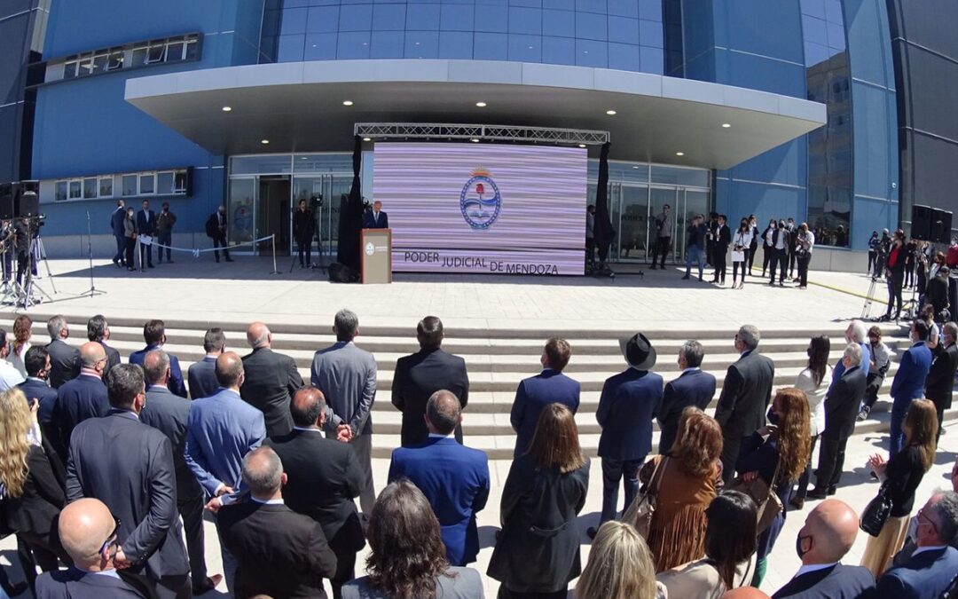 Mendoza inauguró el Polo Judicial, la cara visible de la cirugía mayor en el fuero Penal