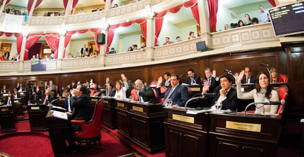 La legislatura bonaerense aprobó pliegos judiciales