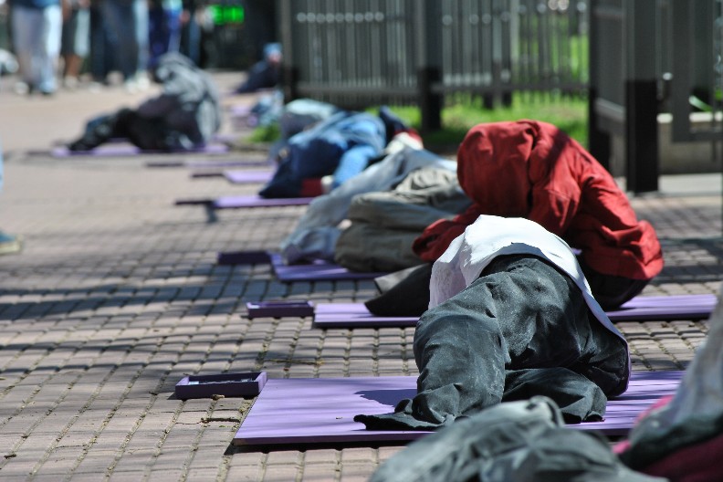Ordenan relevar anualmente a las personas en situación de calle