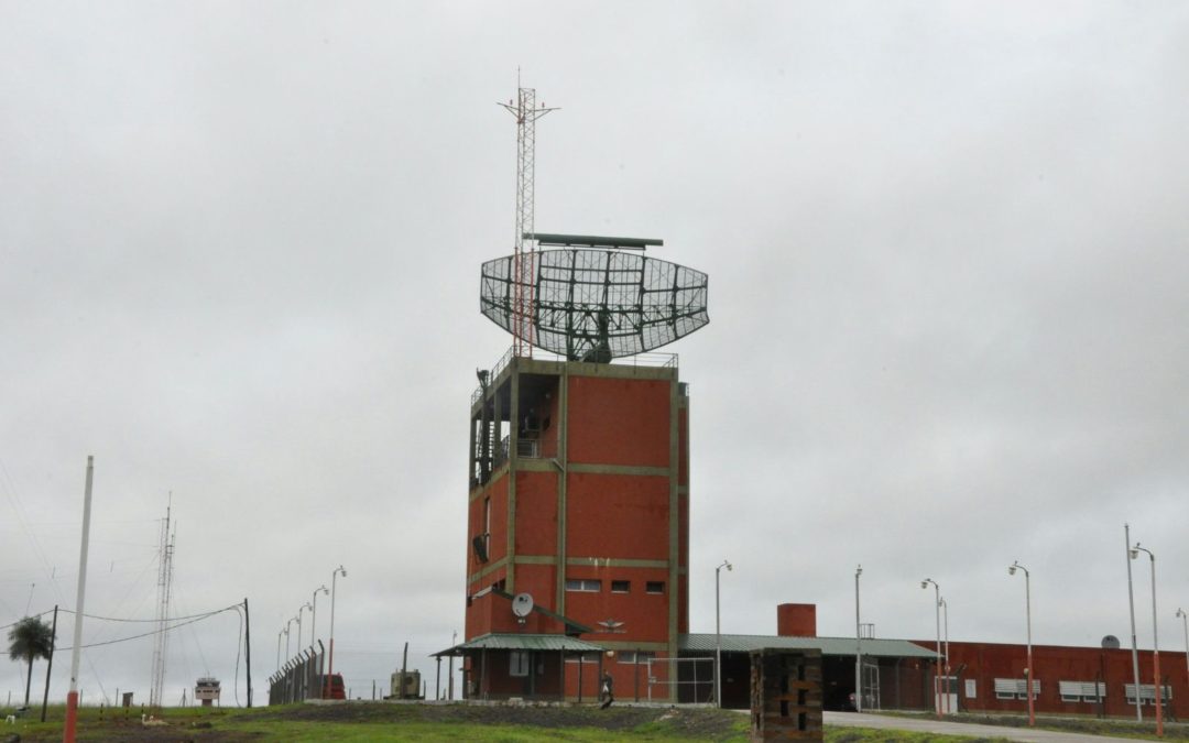 Para combatir el narcotráfico, instalan radar en el norte del país