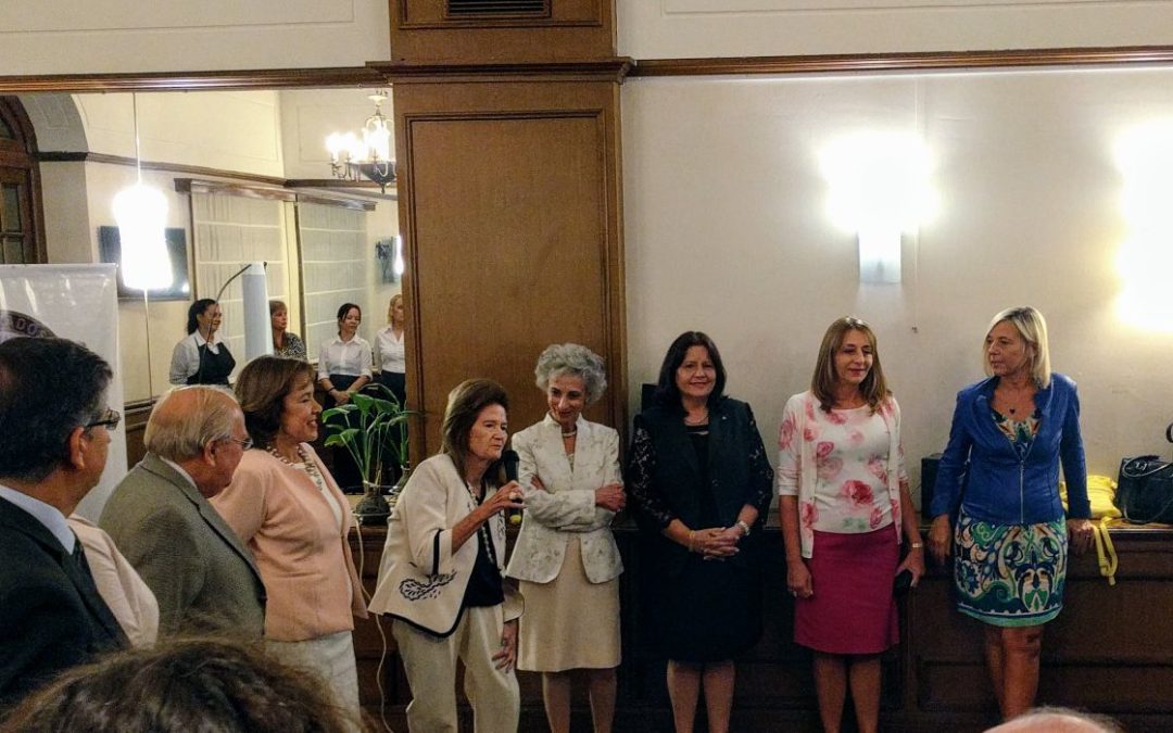 Brindis entre Highton, Cabral, Donato y Gils Carbó por el Día de la Mujer