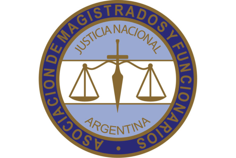 Con el traspaso los jueces podrían ser removidos con minoría simple