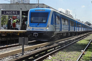Liniers: allanaron comercios irregulares en la estación del tren
