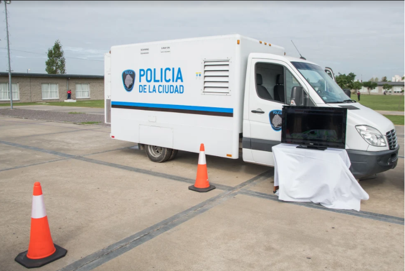 La Policía de la Ciudad incorpora camiones con scanners para vehículos