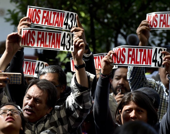Estudiantes desaparecidos: Histórico fallo "ordena otra investigación"