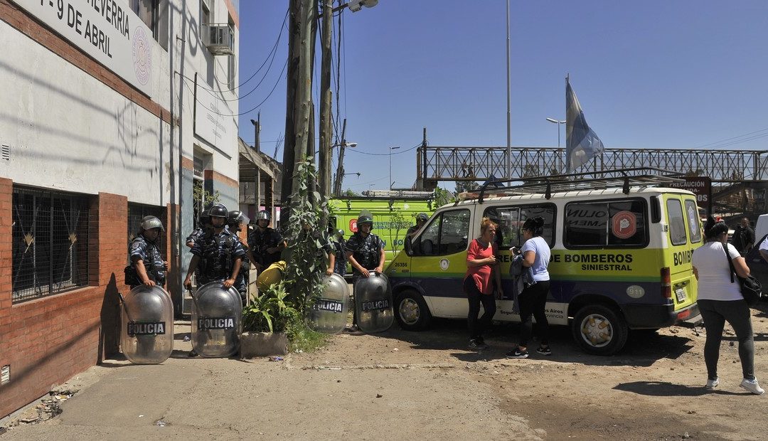 Echeverría: son 9 muertos por el incendio en la comisaría y ningún detenido