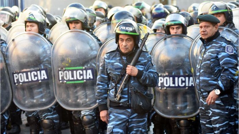 Tiroteo en Avellaneda: Ocho policías de la Bonaerense fueron separados