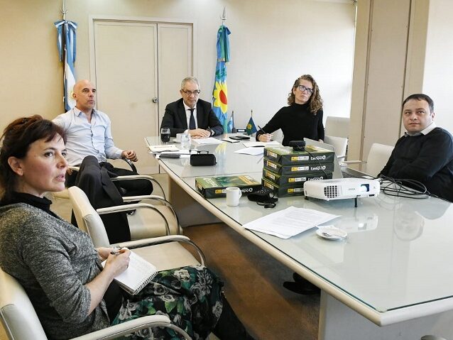 Provincia de Buenos Aires: mesa de trabajo para articular políticas contra la violencia de género