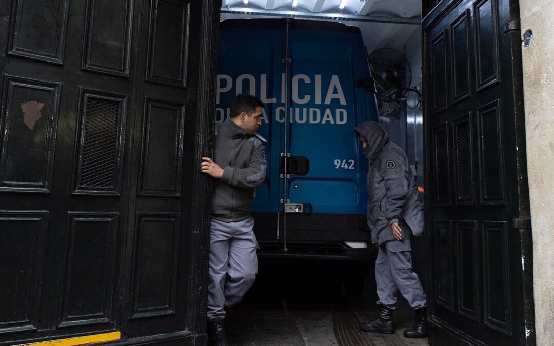 Presos con Covid serán trasladados de alcaldías a cárceles federales
