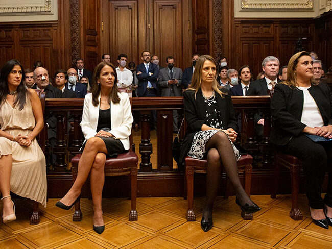 Nuevo Consejo: jura de mujeres, negociación y judicialización