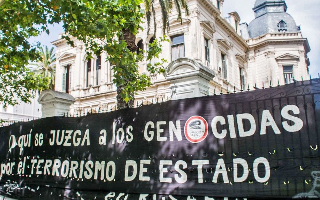 Rosario: condenaron por delitos de lesa humanidad a dos expolicías provinciales