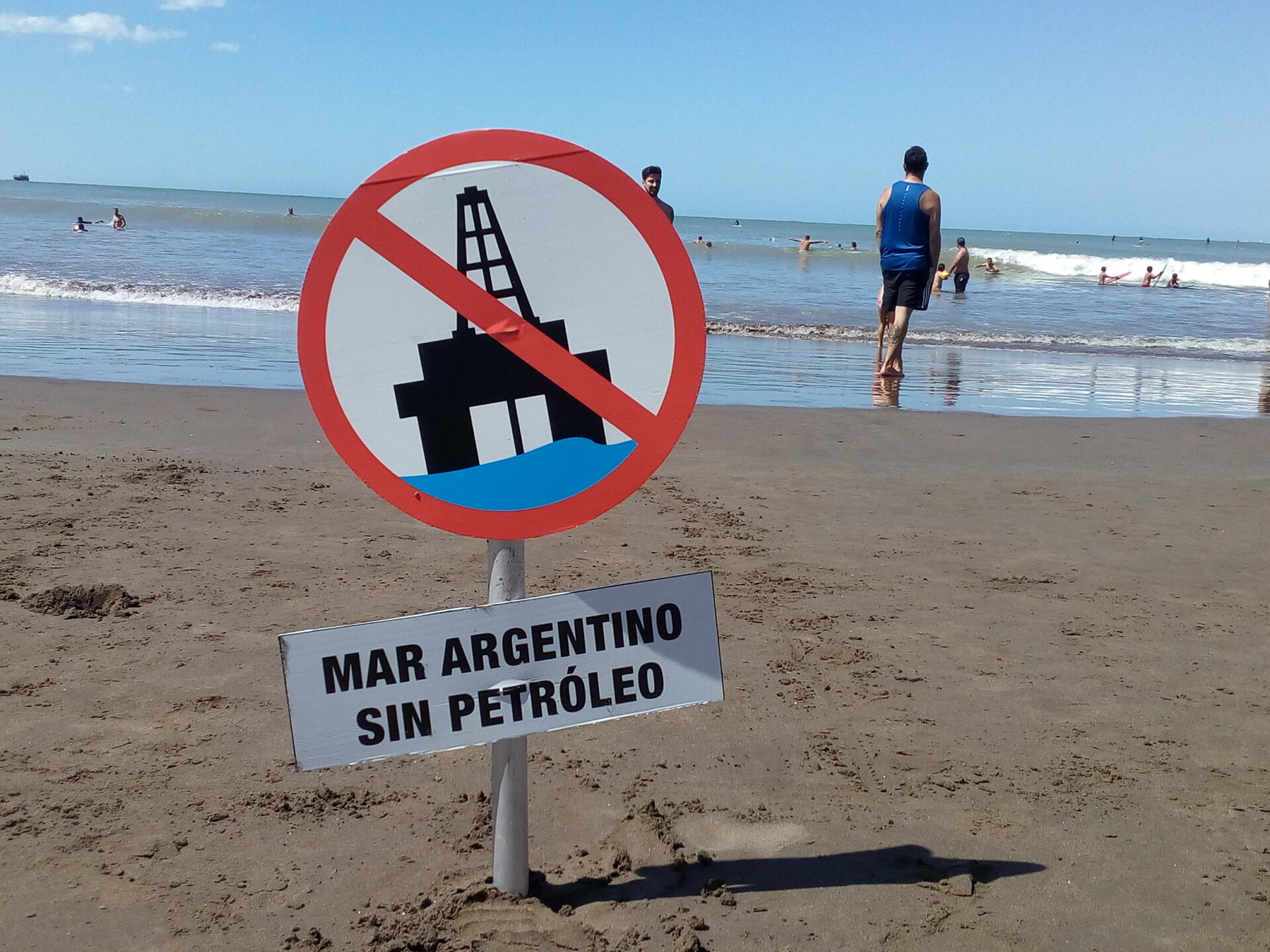 Autorizan que avance la explotación petrolera offshore en la Costa Atlántica