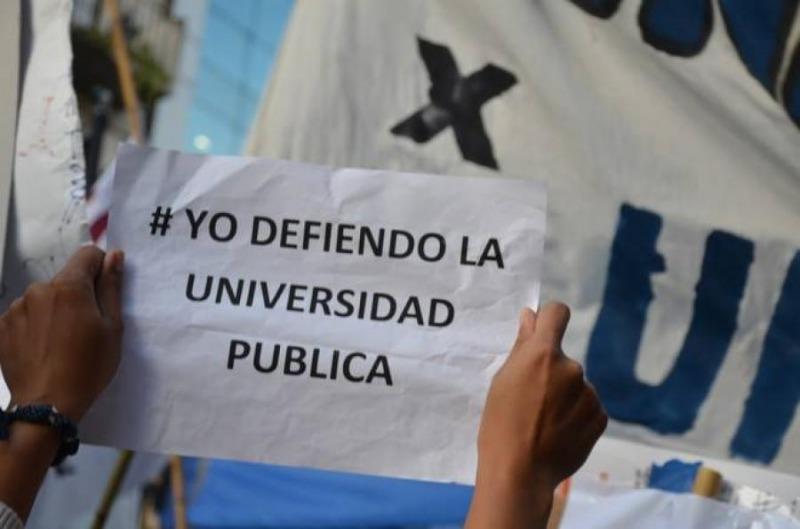 La Facultad de Derecho de la UBA llamó a marchar en defensa de la universidad pública