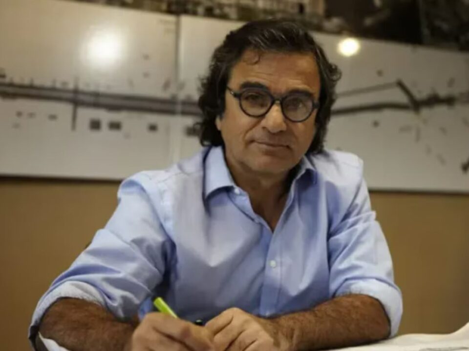 Echaron a Carlos Frugoni tras no declarar propiedades en EE.UU. ante la Oficina Anticorrupción