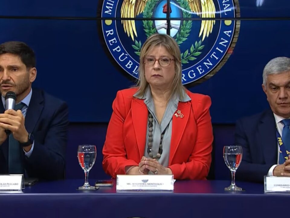 El Gobierno confirmó que el adolescente que mató a un compañero en Santa Fe formaba parte de una comunidad digital que glorifica masacres