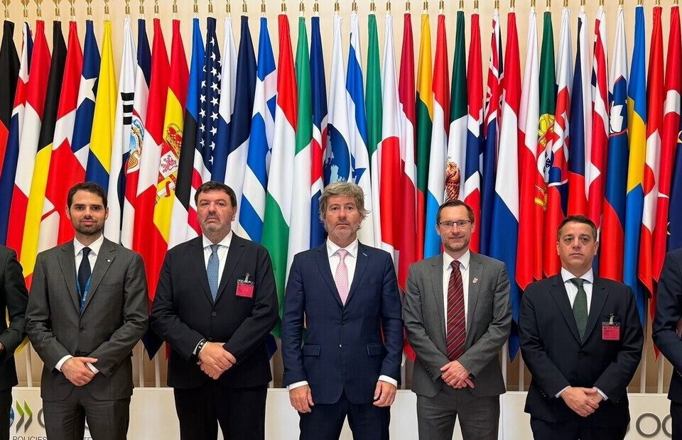 Mahiques y Lijo coincidieron en París en medio del caso Adorni y las negociaciones por la Corte Suprema