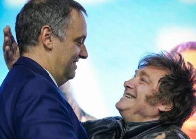Milei se refirió al caso Adorni | Defendió su inocencia, pero señaló: "Si la Justicia lo considera culpable, lo eyecto de una patada"