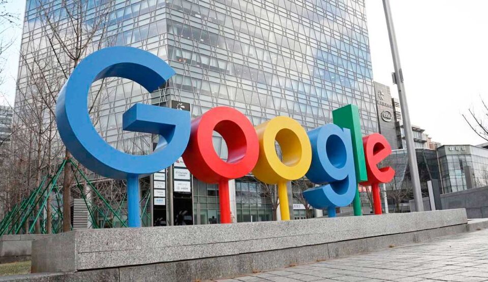 Otra multa para Google: la Comisión Europea la sancionó con 890 millones de euros por prácticas anticompetitivas en su buscador y Play Store